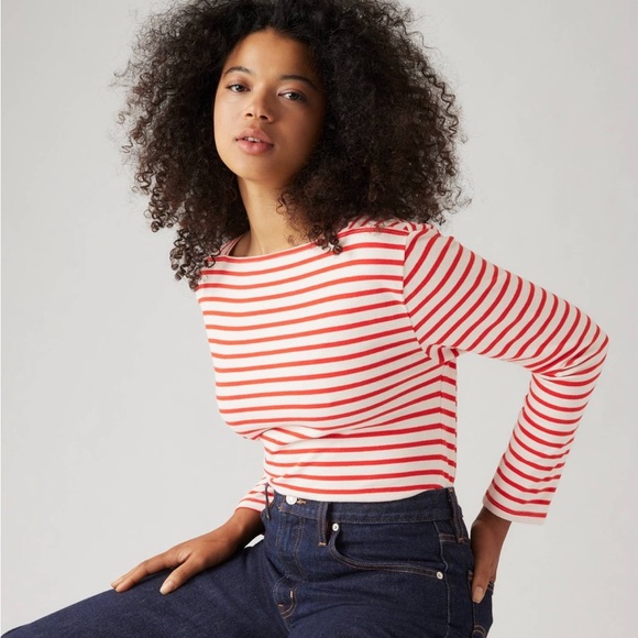 Levi’s Top - Picture 1 of 5